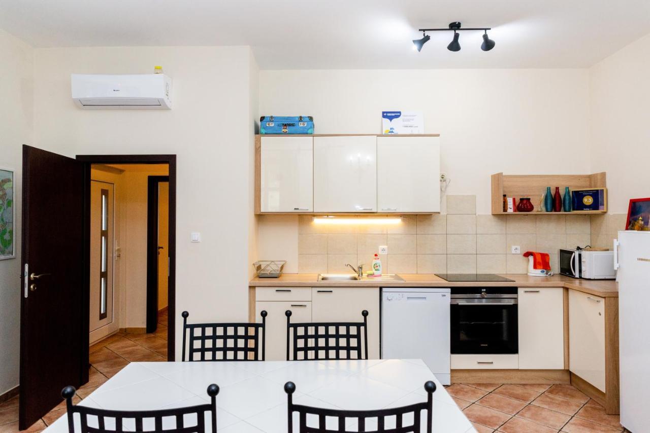Eco-Studio โมชนมายารูวาร์ ภายนอก รูปภาพ